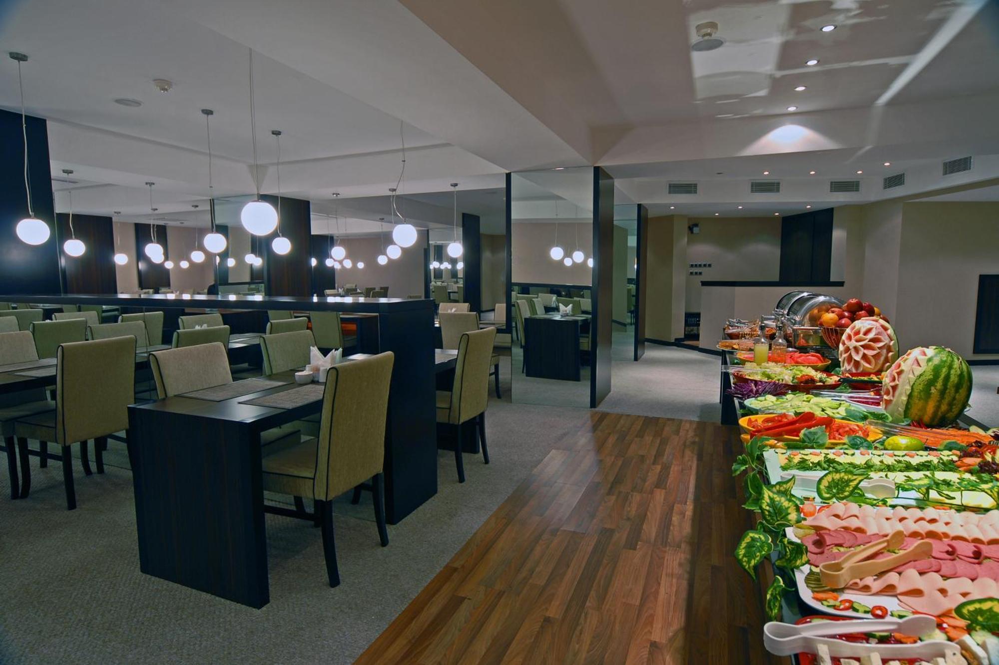 Klas Hotel Istanbul Exterior foto