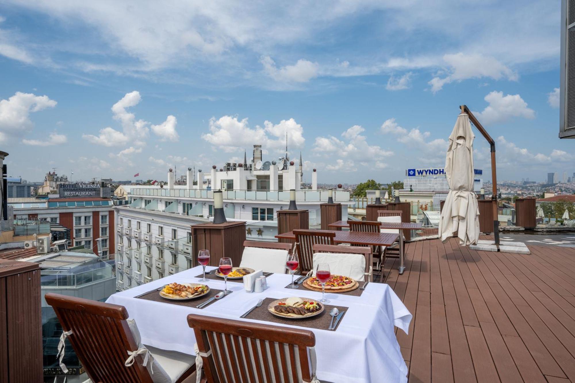 Klas Hotel Istanbul Exterior foto