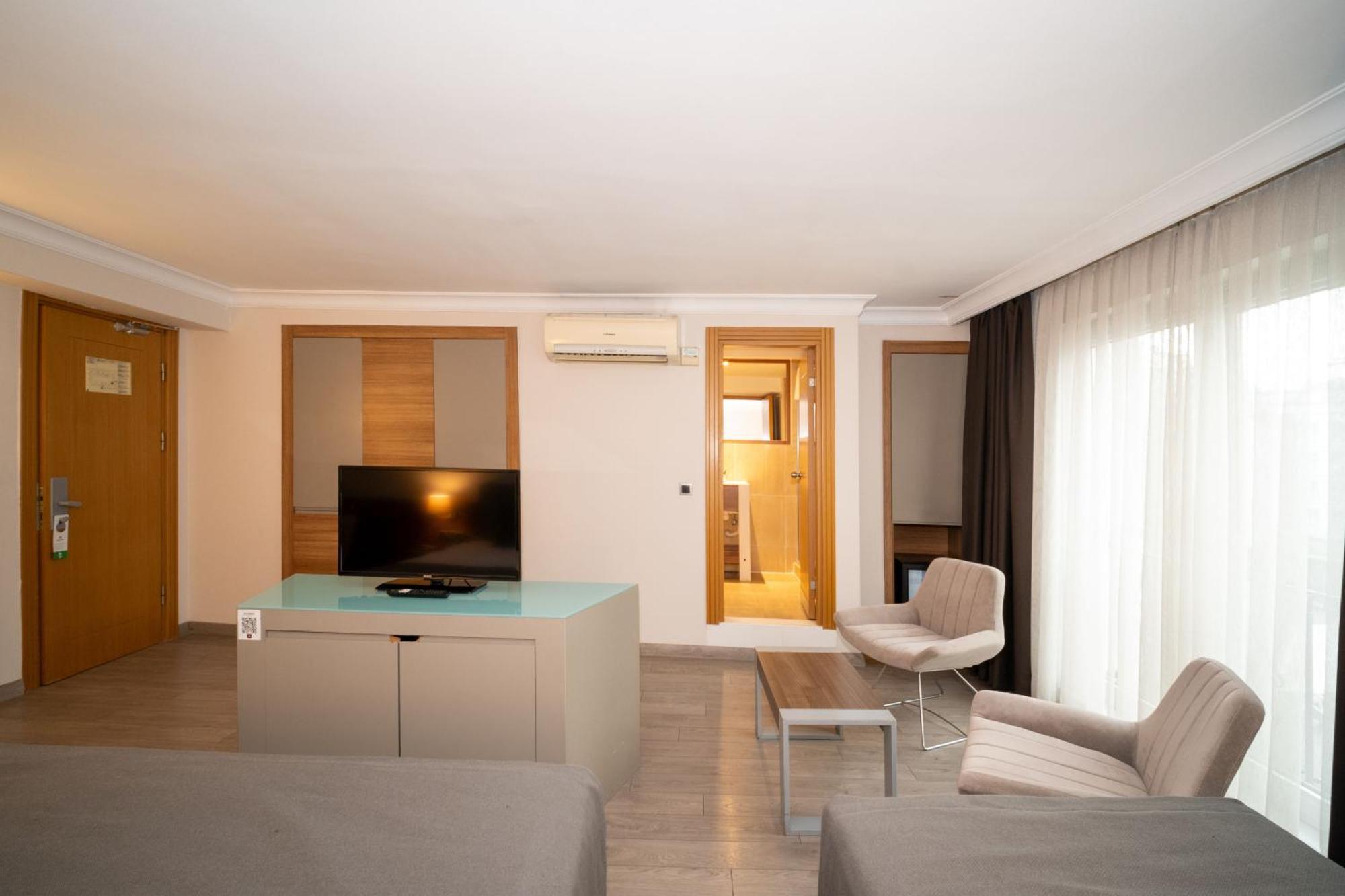 Klas Hotel Istanbul Exterior foto